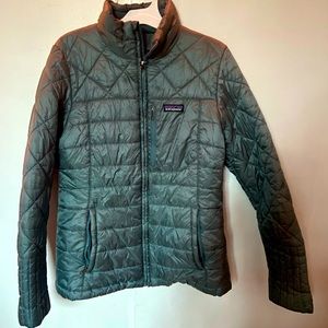 Women’s Patagonia full zip puffer